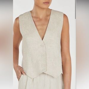 DISSH NWT linen vest size 4